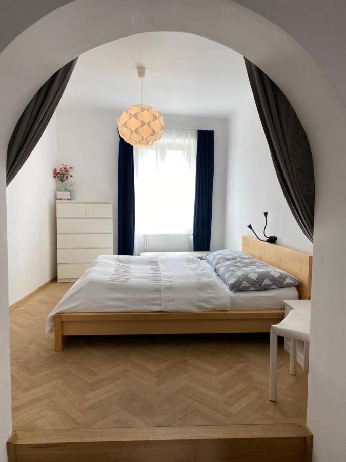 Gaestezimmer Weingut Hoellerer Engabrunn Exterior foto